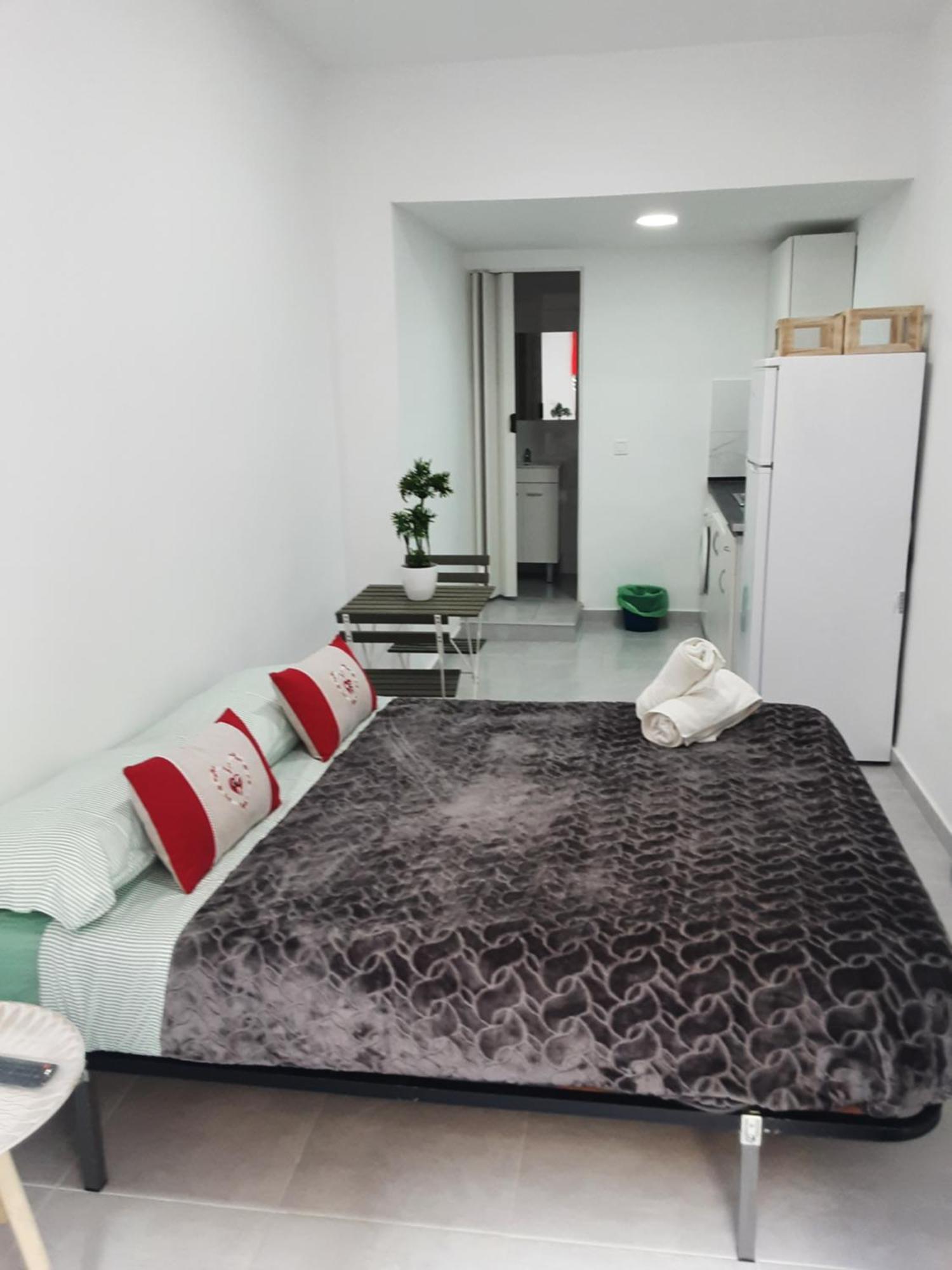 Precioso Apartamento Moderno Cerca Del Carrefour Rosaleda Málaga Buitenkant foto
